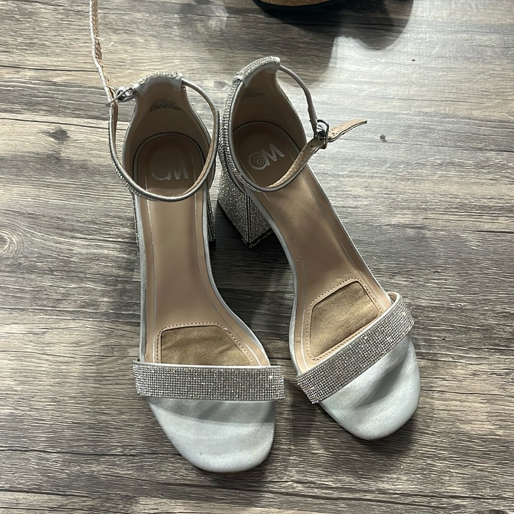 CM sparkly gemstone heels sz7W